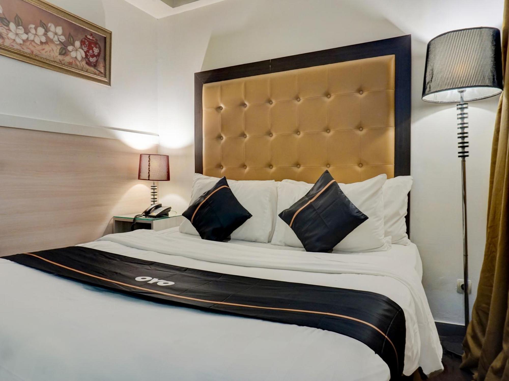 Super Oyo Townhouse Oak Grand Orienchi Hotel Jakarta
