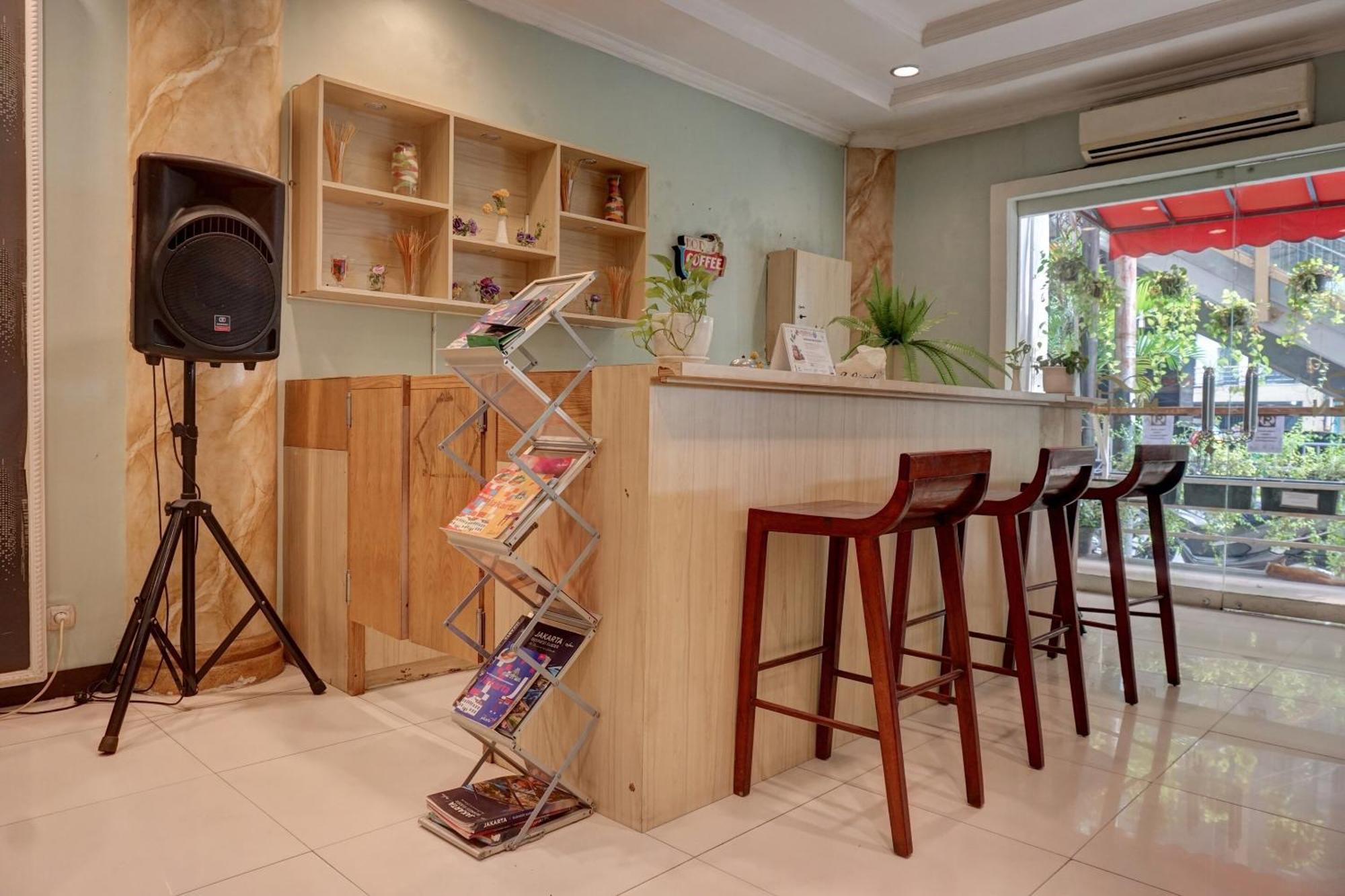 Hotel Super Oyo Townhouse Oak Grand Orienchi Jakarta